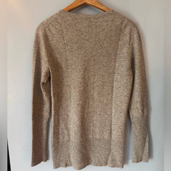 Mark Shale 100% cashmere v neck sweater women’s medium - Picture 5 of 6